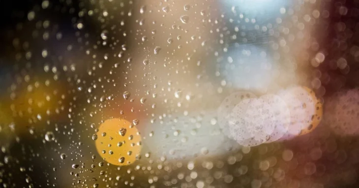 Простий лайфхак для дому: як зробити так, щоб вікна не запотівали і залишалися чистими