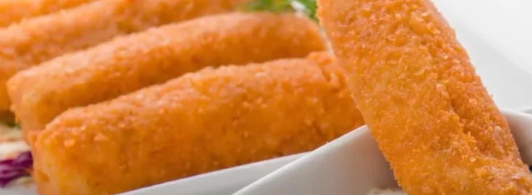 Крабові палички у клярі: як приготувати апетитну закуску для святкового столу