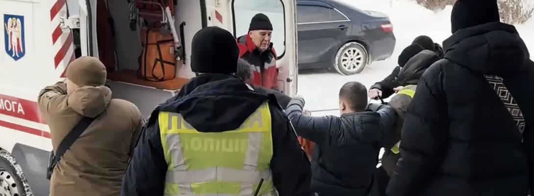 Жах у київській школі! Учень із ножем влаштував криваву бійню під час уроку