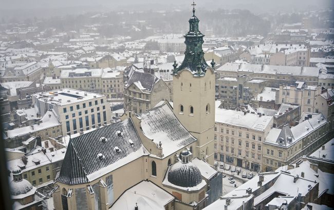 Жах у Львові! Окупанти атакували центр міста, храм і дитячий майданчик зазнали пошкоджень
