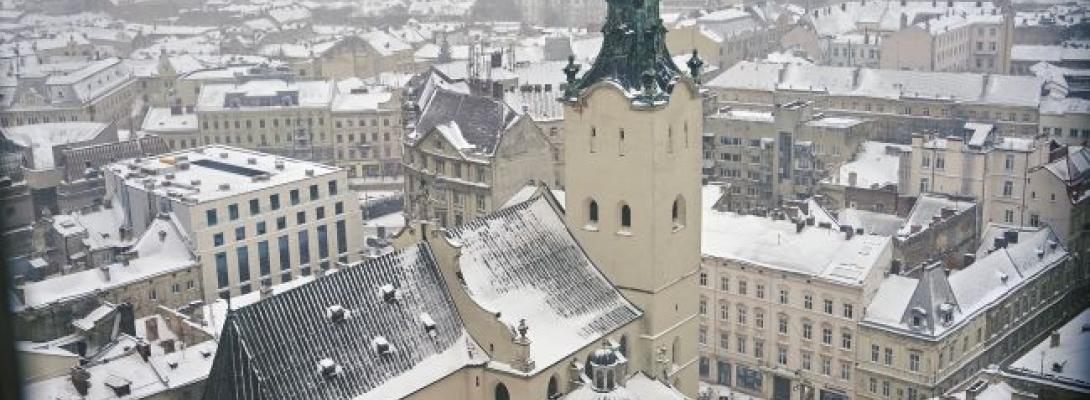 Жах у Львові! Окупанти атакували центр міста, храм і дитячий майданчик зазнали пошкоджень