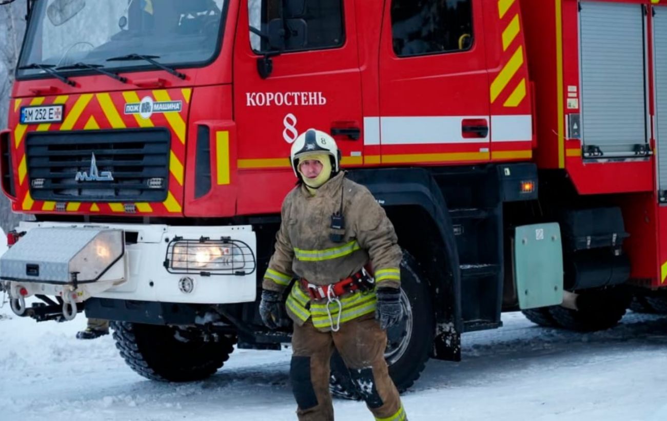 Росіяни вдарили по критичній інфраструктурі на Житомирщині: виникла пожежа