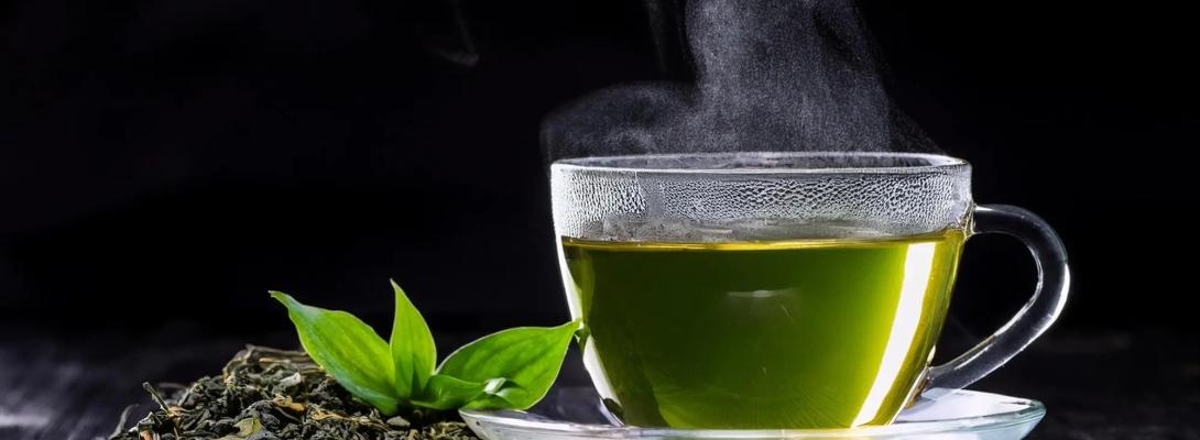 Вчені вражені: нові дослідження відкрили несподівані корисні властивості зеленого чаю