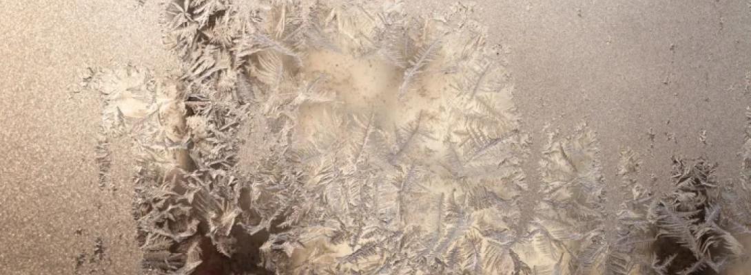 Секрет тепла у вашій квартирі: одна проста дія, яка миттєво підвищує температуру