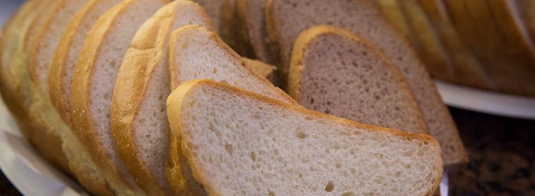 Дієтологи радять зберігати хліб у морозилці: експерти пояснюють, чому це корисно