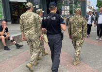 Що загрожує усім військовозобов’язаним? Нові повноваження ТЦК викликають тривогу