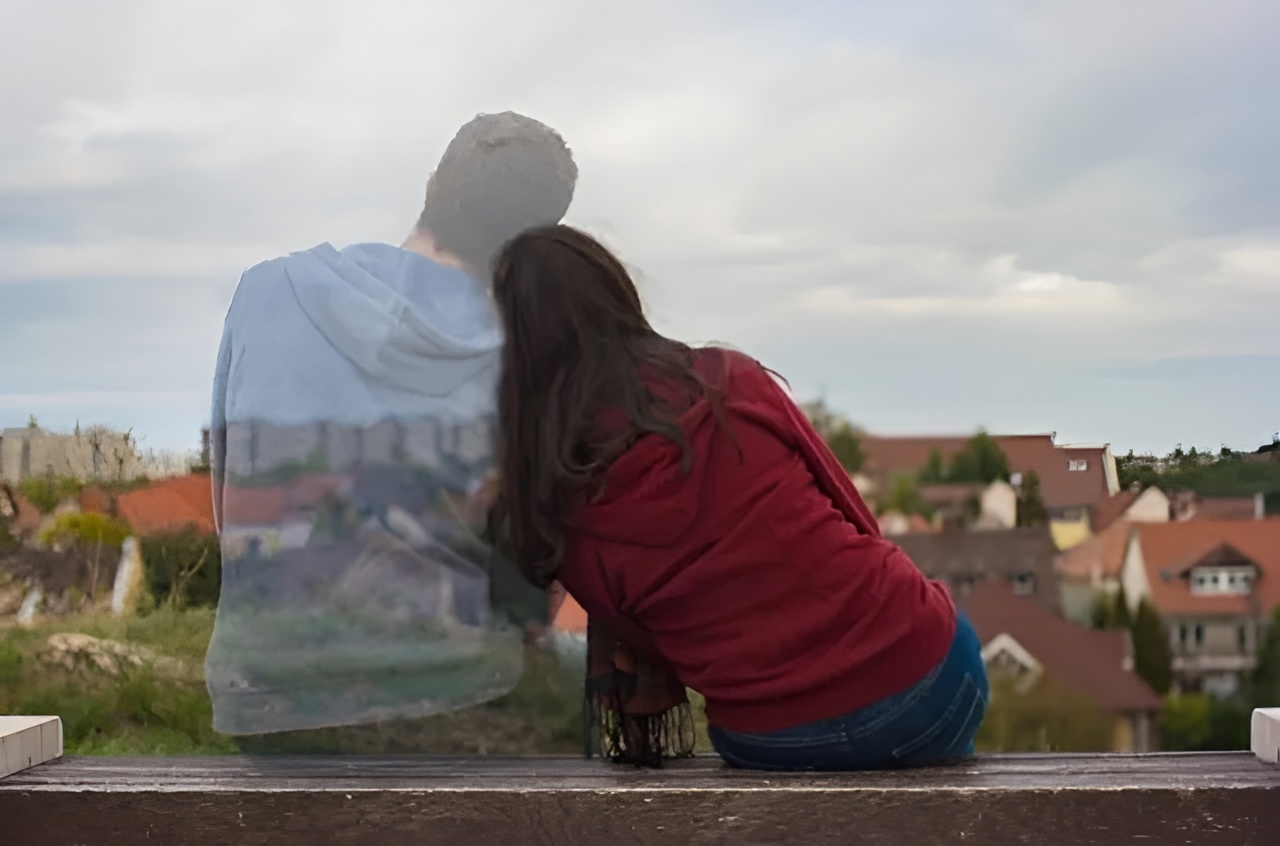 Відчуття, звуки та інші знаки: як розпізнати присутність душі померлого у вашому житті