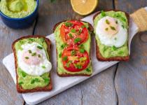 Полезно, быстро и невероятно вкусно: простой рецепт пасты из авокадо для идеального завтрака