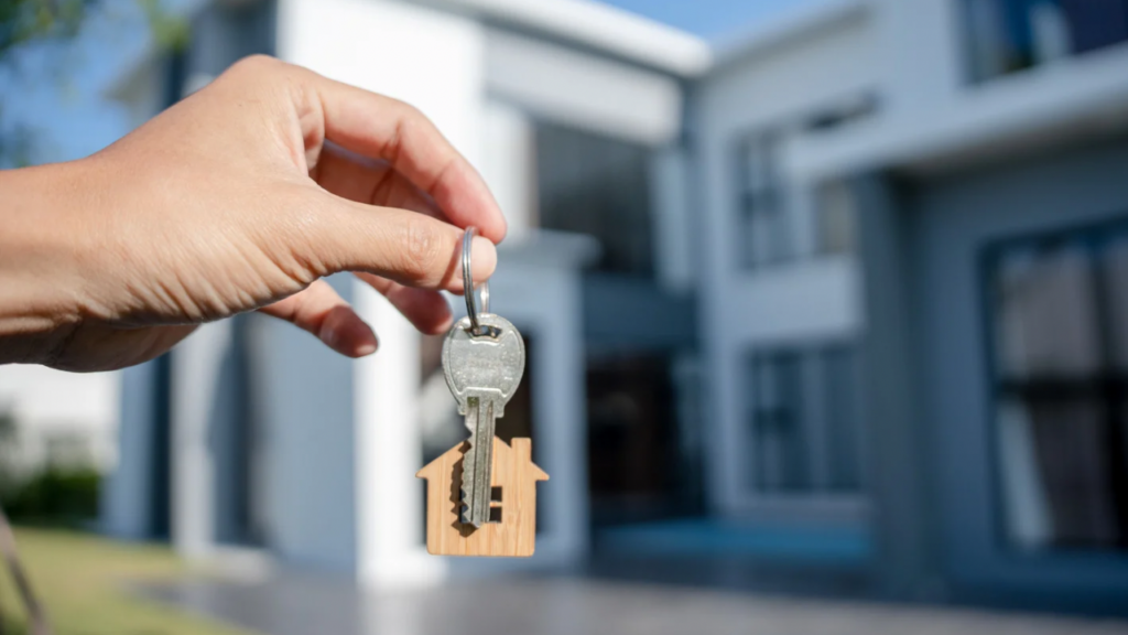 Шокуюче розслідування! Мати депутата придбала нерухомість на сотні тисяч доларів