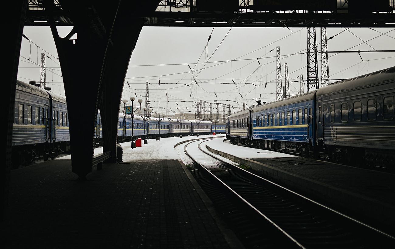 "Укрзалізниця" змінює рух поїздів у трьох областях: як курсують 2 лютого