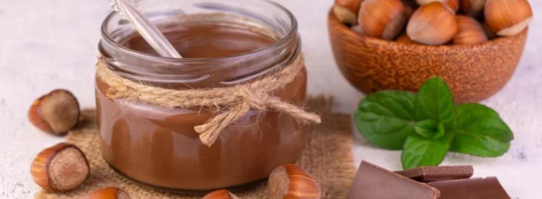 Домашня "Нутелла" всього за 10 хвилин: простий рецепт смачної шоколадної пасти