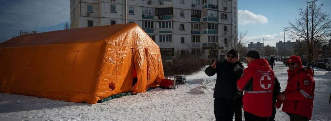 "Люди виснажені": у Києві досі 10% будинків без тепла, енергетикам готують ротацію