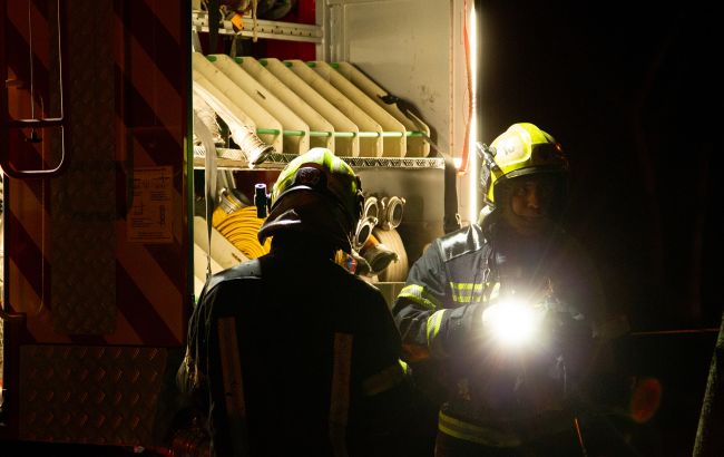 Кривава ніч у Києві! Російські дрони атакували місто: будинки перетворились на руїни