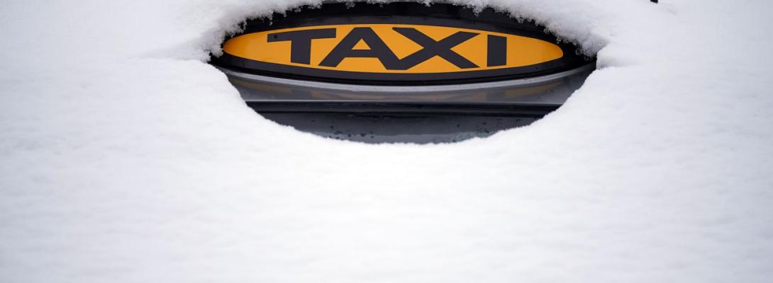 Майже 3000 гривень за поїздку: у Києві через негоду злетіли ціни на таксі