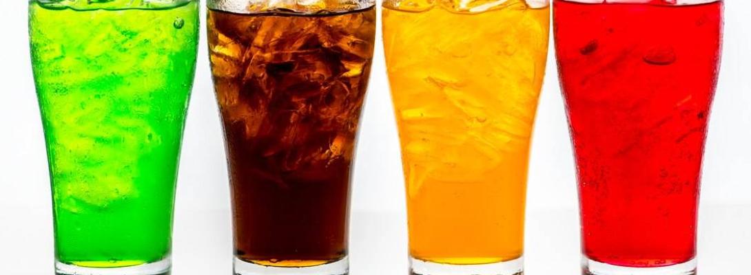 Вчені застерігають: споживання солодких напоїв призводить до зниження розумових функцій