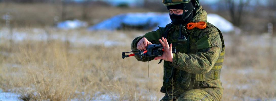 Російський FPV-дрон атакував латвійських журналістів на Донеччині: перші подробиці