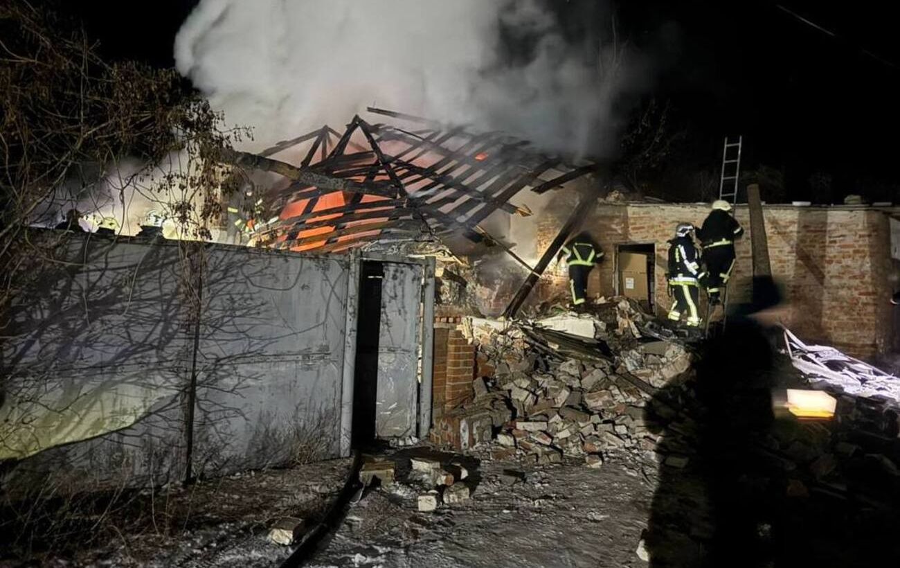 Трагедія у Богодухові! Російський удар забрав життя трьох дітей і батька: моторошні кадри