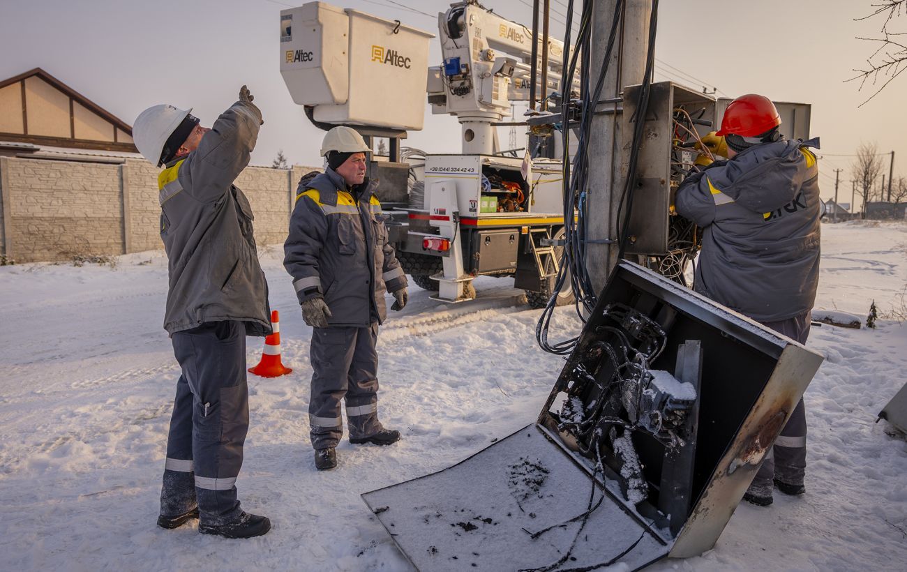 Блекаут у Херсоні: через відсутність світла вода подається за допомогою генераторів