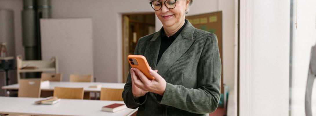 Стартувала програма "Гроші ходять за вчителем": як подати заявку на 1500 гривень