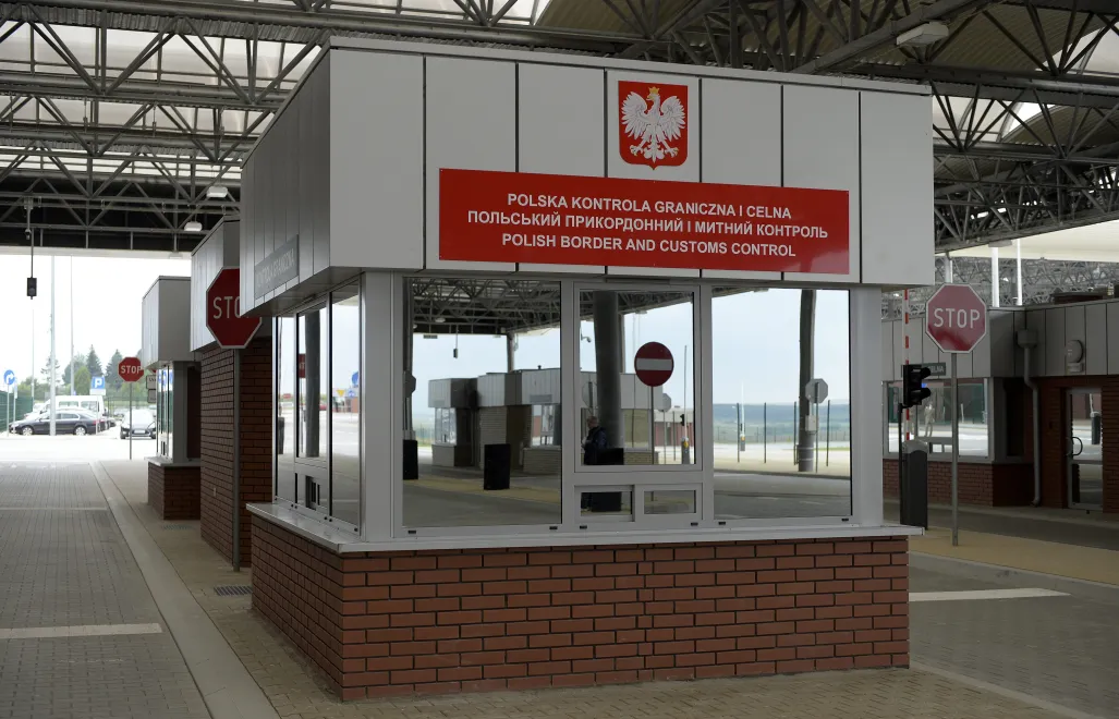 За крок до катастрофи! На польсько-українському кордоні затримали чоловіка з гранатою