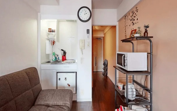 Як мешканці Токіо створюють комфорт у квартирах 20 м² завдяки розумному плануванню