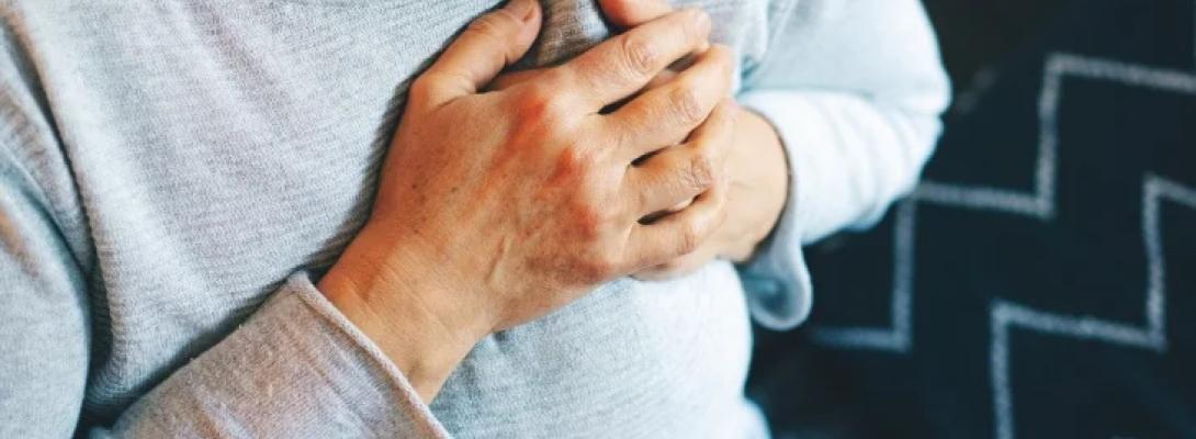 Приховані ознаки серцевого нападу: п’ять симптомів, які більшість людей не помічає