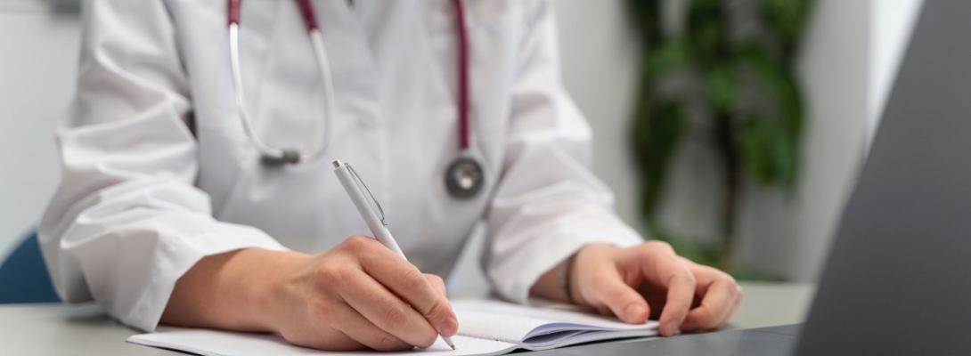 Гроші за хворобу та декрет: як в Україні змінилися ліміти на виплату лікарняних