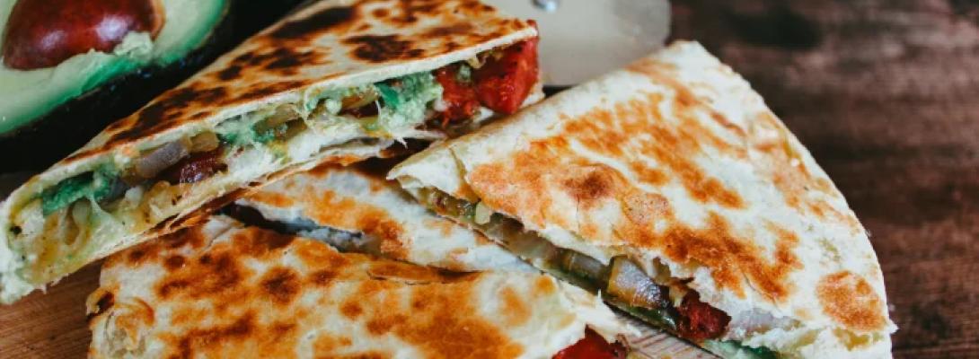 Як приготувати сніданок за 5 хвилин: простий рецепт з лаваша, який вражає смаком