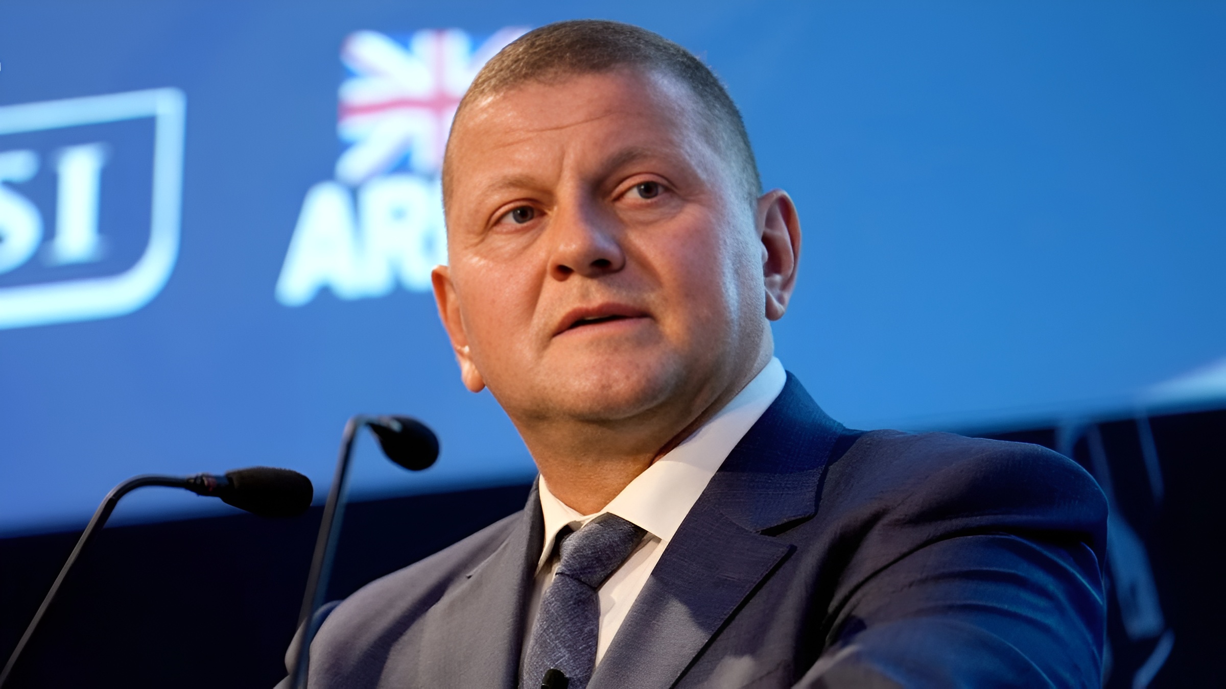 Гучна суперечка навколо рейтингу Залужного! Мережа вибухнула після реакції ексголовкома