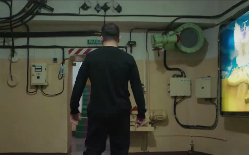 Вперше на камеру! Зеленський показав секретний бункер на Банковій: ось що там всередині