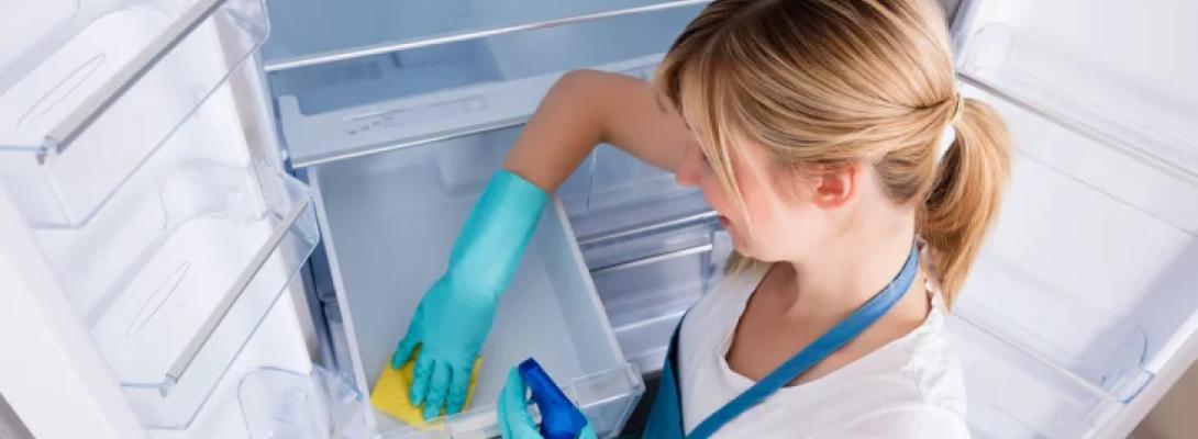 Чим вимити холодильник, щоб назавжди позбутися неприємного запаху: перевірені засоби