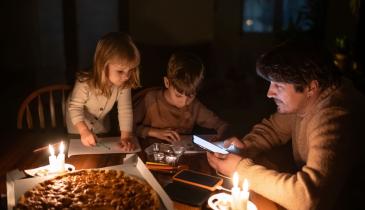 Світло вимикали нерівномірно: В одній з областей знайшли порушення в графіках