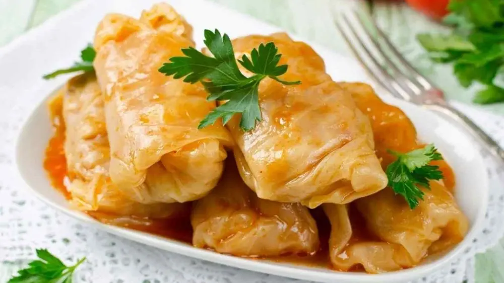 Секрети приготування голубців з сиром: покроковий рецепт легкої та смачної страви