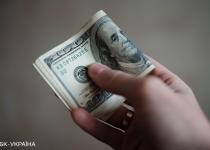 Курс долара шокував українців: що робити, щоб не втратити всі свої заощадження?