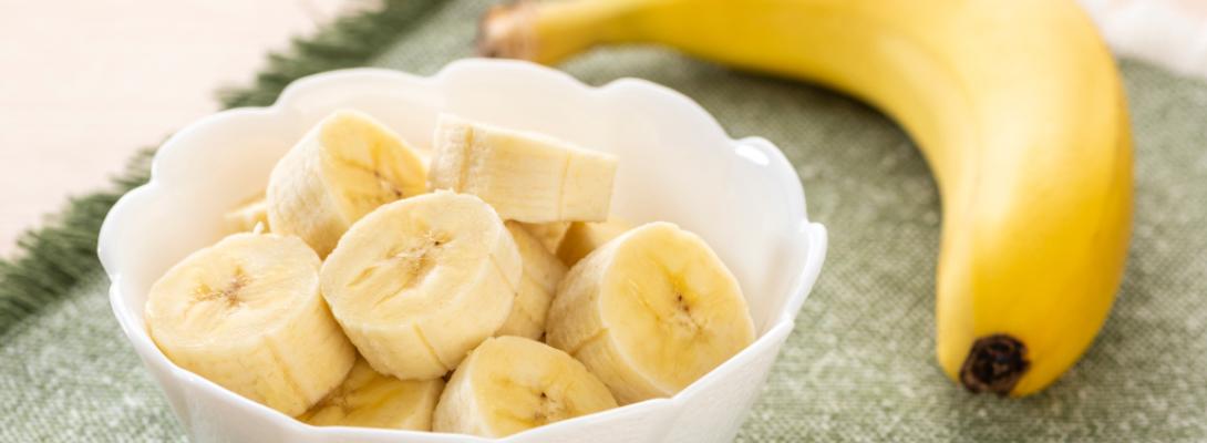 Дієтологи пояснили, кому варто включати банани в раціон і яку користь вони приносять