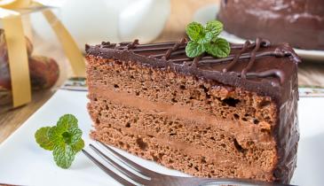 Веганська насолода для шанувальників класики: як приготувати пісний торт "Прага"