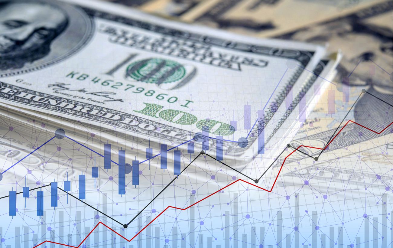 Долар та євро "в мінусі": обмінники та банки оновили курс валют на 27 лютого