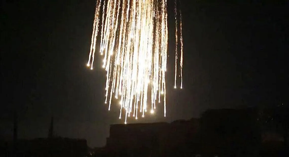 Пекло на Донеччині: російські війська випалюють фосфором приватний сектор Костянтинівки