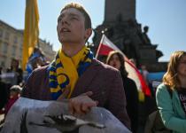 Спеціальний статус скасують: як українцям легально залишитися в Польщі до 2027 року