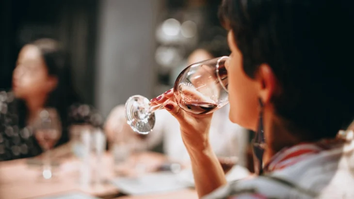 Похмілля не страшне: медики розповіли, як швидко відновити сили після святкування