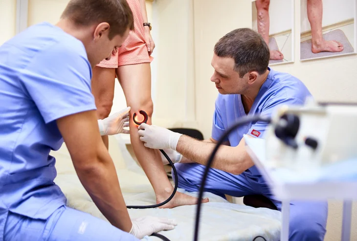 Медики з’ясували, у яких людей ризик тромбозу значно вищий: на що варто звернути увагу