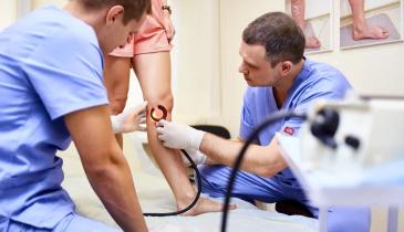 Медики з’ясували, у яких людей ризик тромбозу значно вищий: на що варто звернути увагу