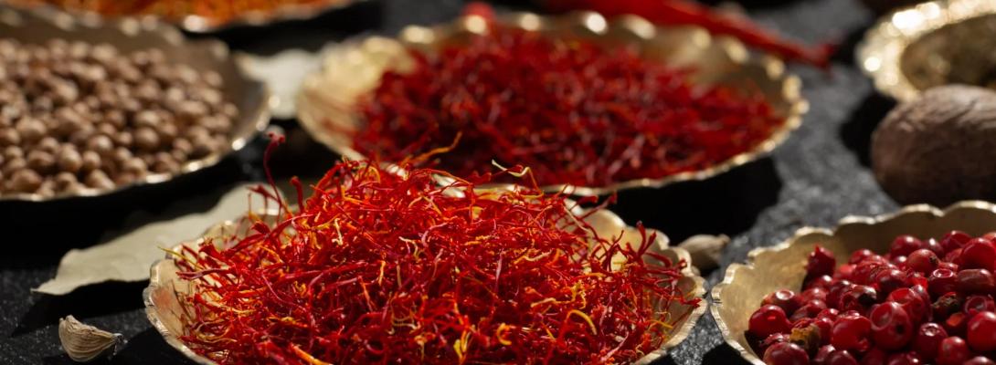 Як звичайна кухонна пряність може впливати на настрій та роботу мозку: що варто знати