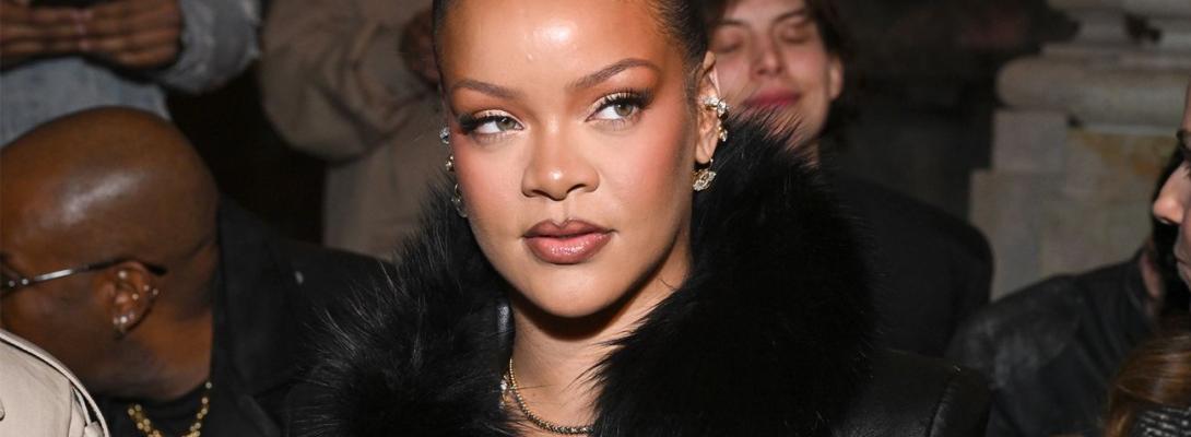 Стрілянина серед білого дня! По будинку Ріанни відкрили вогонь, коли зірка була вдома