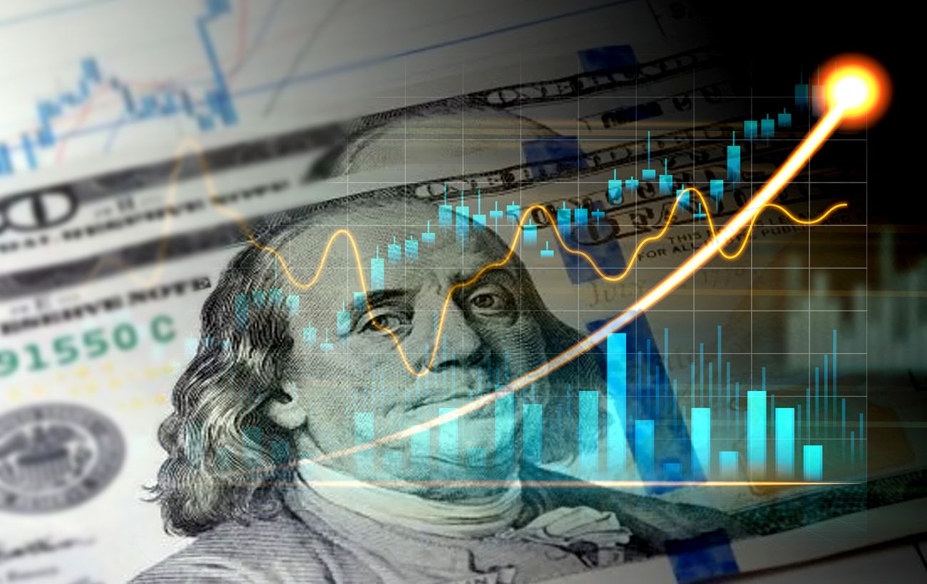 Долар почав дешевшати: який курс валют встановили банки та обмінники України