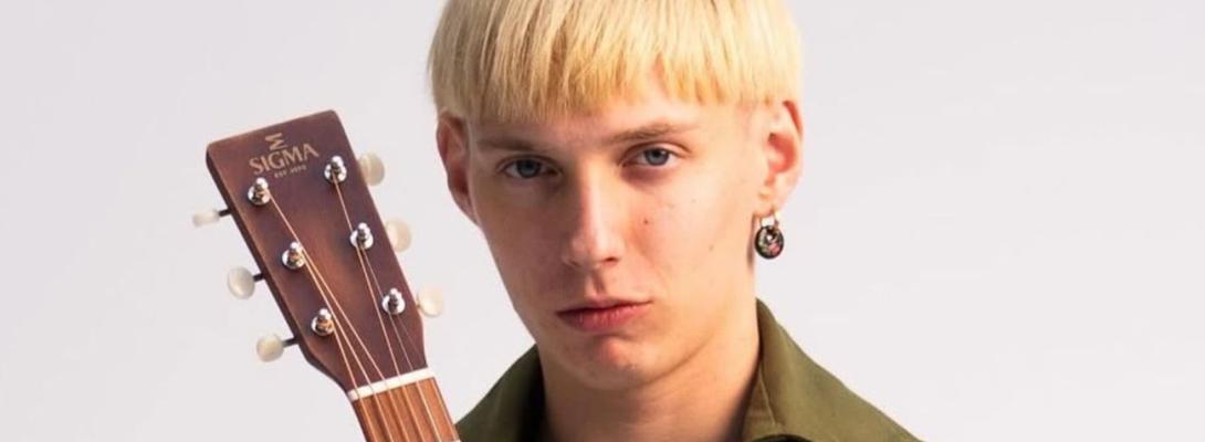 "Дякую службі". Відомий музикант розкрив, чим зараз займається у війську