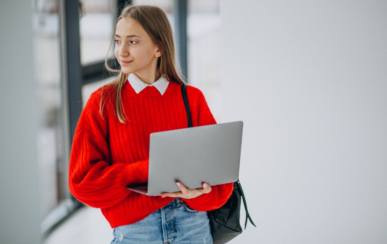 Без перекладу не пустять: як випускникам за кордоном зареєструватися на НМТ-2026