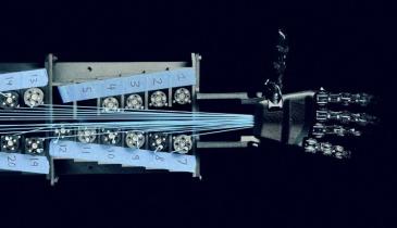 Термінатори на боці ЗСУ! Україні передали перших гуманоїдних роботів-солдатів