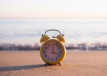 Переход на летнее время: как перевод стрелок часов влияет на ваше здоровье