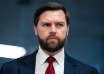 Скандал набирає обертів! Венс звинувачує Байдена у різкому зростанні цін на пальне